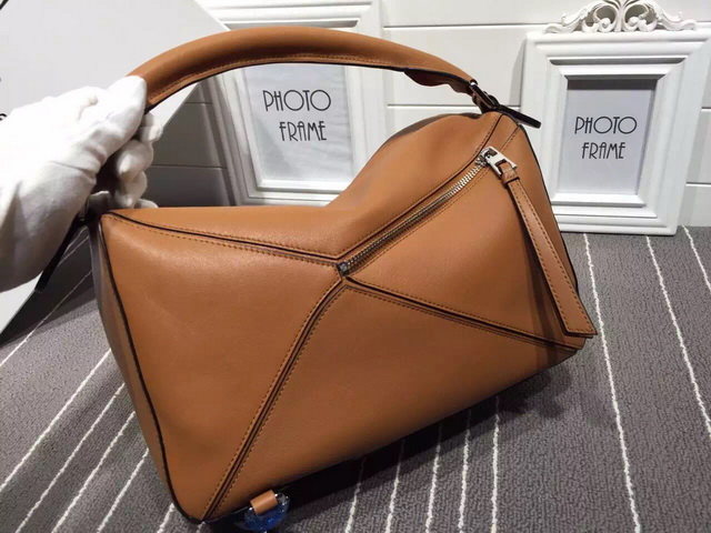 Loewe Puzzle Shoulder in Tan Calf Leather with Embossed Anagram for Sale