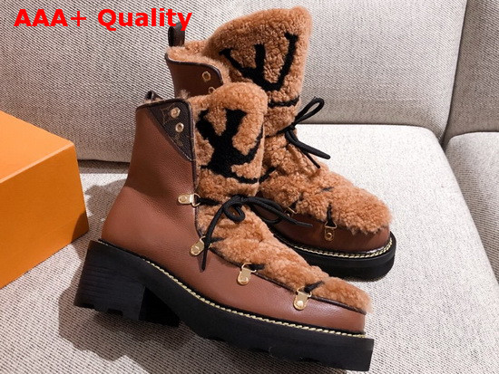 LV Beaubourg Ankle Boots Cognac Grained Calf Leather and Shearling 1A8CUQ Replica