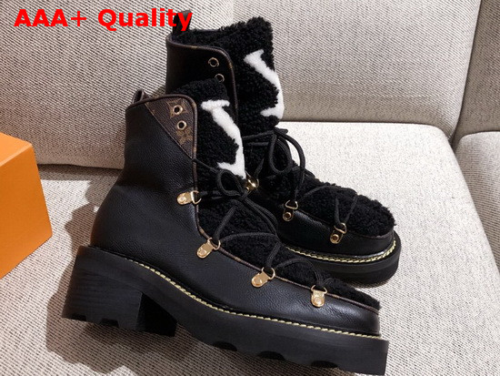 LV Beaubourg Ankle Boots Noir Grained Calf Leather and Shearling 1A8CU7 Replica