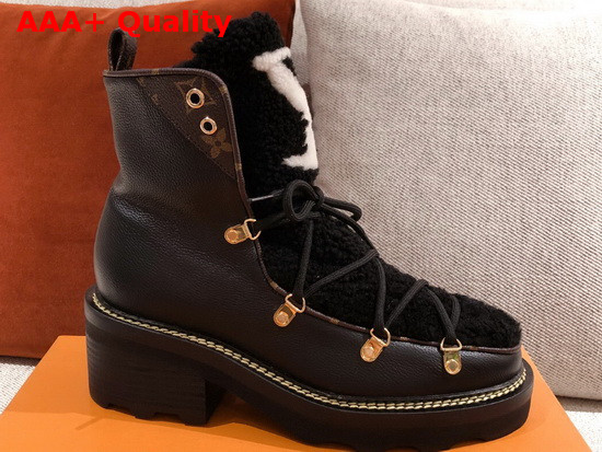 LV Beaubourg Ankle Boots Noir Grained Calf Leather and Shearling 1A8CU7 Replica