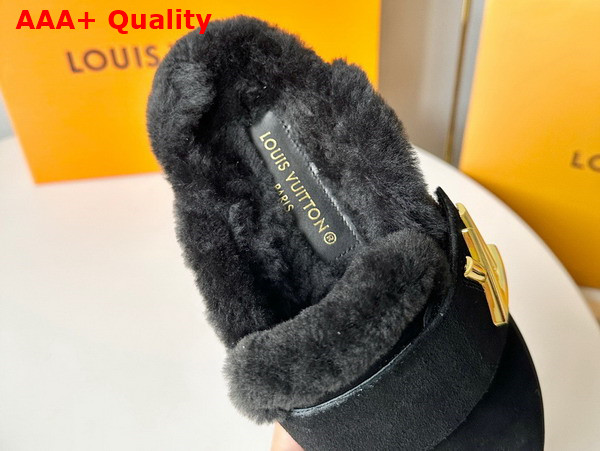 LV Cosy Flat Comfort Clog in Black Suede Calf Leather and Shearling 1AC6ZI Replica