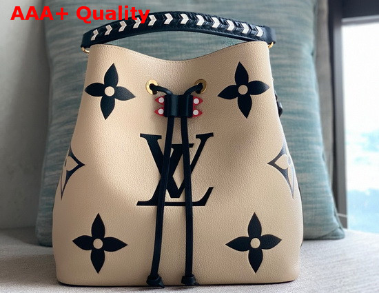 LV Crafty Neonoe MM Creme M56889 Replica