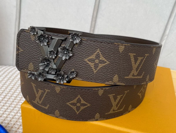 LV Pyramide Flower 40mm Reversible Belt Monogram M0500U Replica