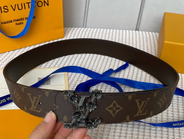 LV Pyramide Flower 40mm Reversible Belt Monogram M0500U Replica