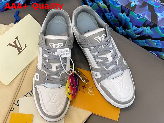 LV Trainer Sneaker Gris 1A8KB1 Replica