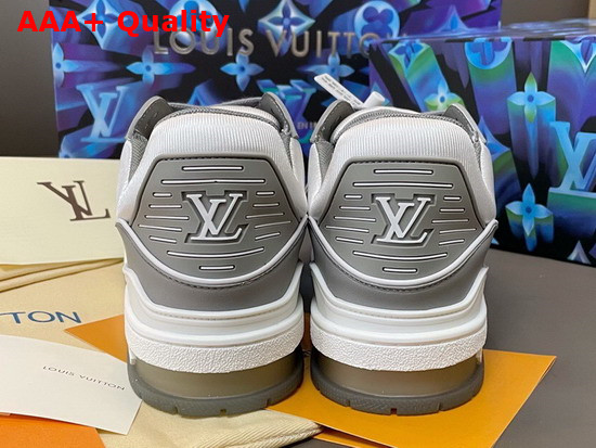 LV Trainer Sneaker Gris 1A8KB1 Replica