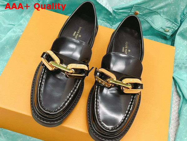 Louis Vuitton Academy Loafer in Black Glazed Calf Leather with Gold Oversized Resin Chain Accessory Replica