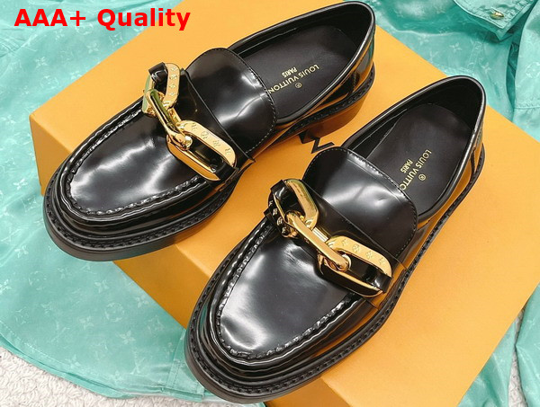 Louis Vuitton Academy Loafer in Black Glazed Calf Leather with Gold Oversized Resin Chain Accessory Replica