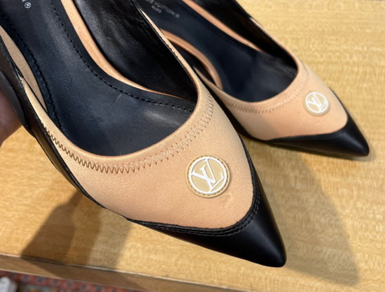 Louis Vuitton Archlight Slingback Pump Beige Technical Satin and Calf Leather 1A9QU6 Replica