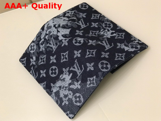 Louis Vuitton Brazza Wallet Monogram Tapestry Coated Canvas M80032 Replica