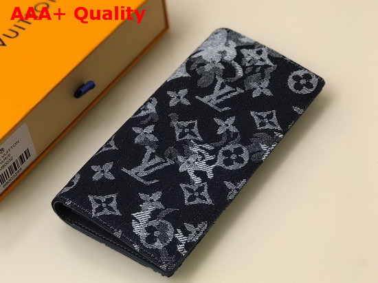 Louis Vuitton Brazza Wallet Monogram Tapestry Coated Canvas M80032 Replica