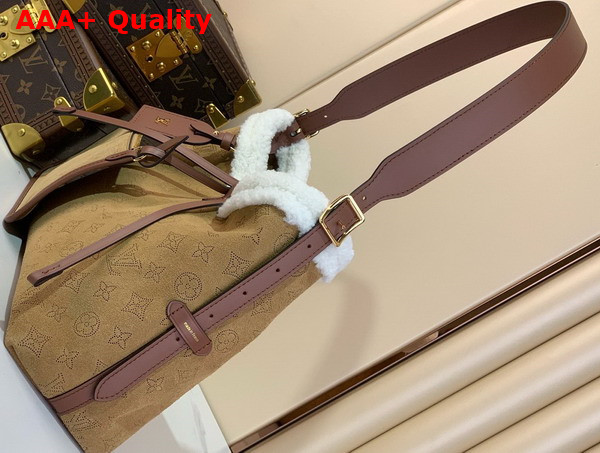 Louis Vuitton Carryall PM Beige Mahina Suede Adorned with Monogram Perforations M11843 Replica