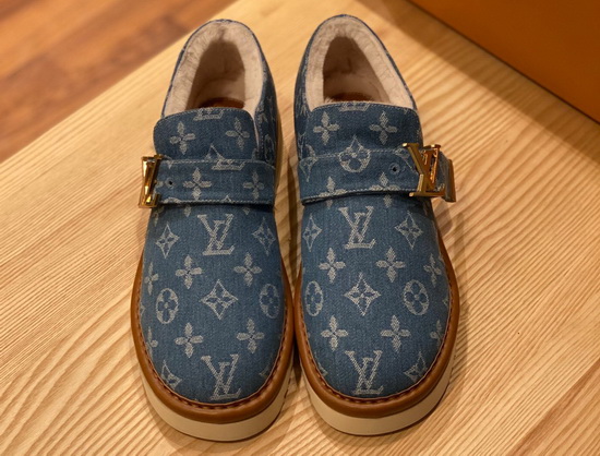 Louis Vuitton Cosy Sneaker in Navy Blue Monogram Denim and Shearling Lining Replica