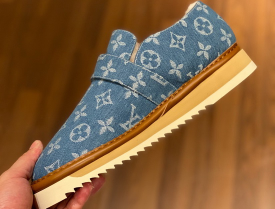 Louis Vuitton Cosy Sneaker in Navy Blue Monogram Denim and Shearling Lining Replica