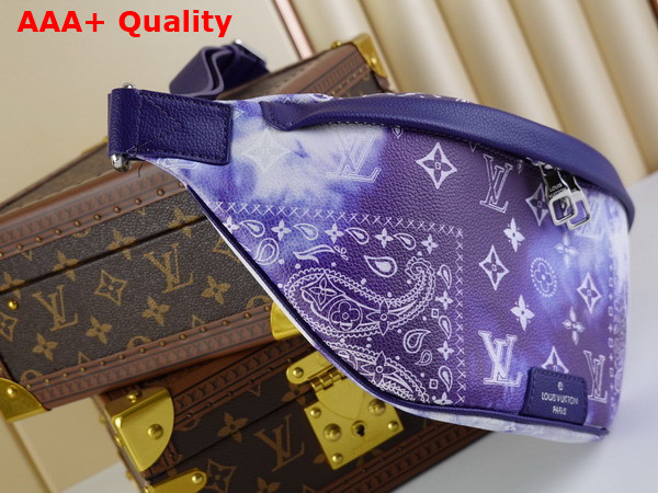 Louis Vuitton Discovery Bumbag PM Blue Monogram Bandana Print Cowhide Leather M20587 Replica