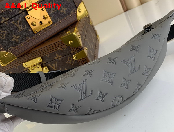 Louis Vuitton Discovery Bumbag in Anthracite Gray Monogram Shadow Calf Leather M46108 Replica