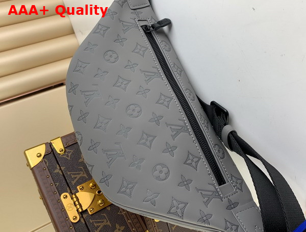 Louis Vuitton Discovery Bumbag in Anthracite Gray Monogram Shadow Calf Leather M46108 Replica