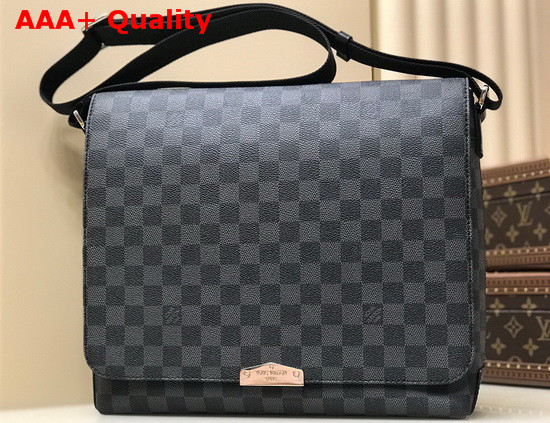 Louis Vuitton District MM Damier Graphite Canvas N40350 Replica