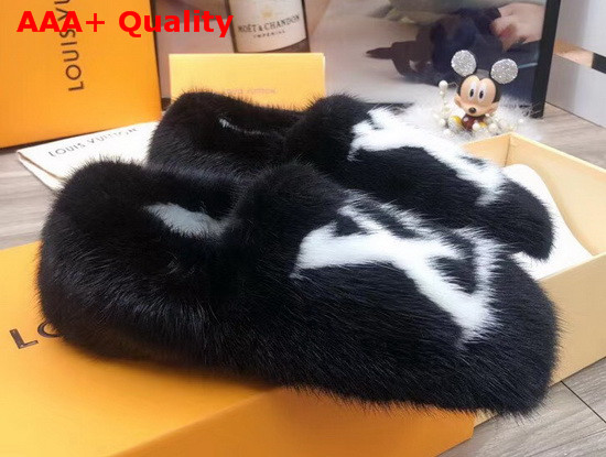 Louis Vuitton Dreamy Slippers Noir Mink Fur 1A4MCS Replica