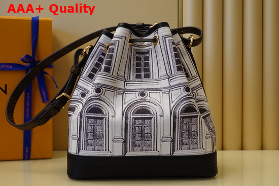 Louis Vuitton Fashion Show Printed Petit Noe Bucket Bag White and Black Replica