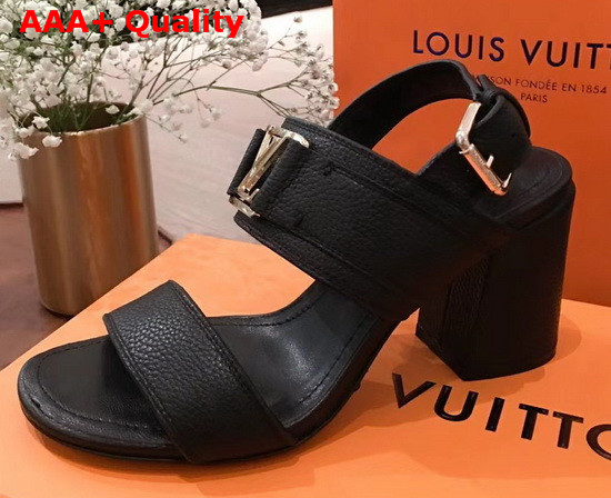 Louis Vuitton Horizon Sandal Noir Grained Calf Leather 1A63WN Replica