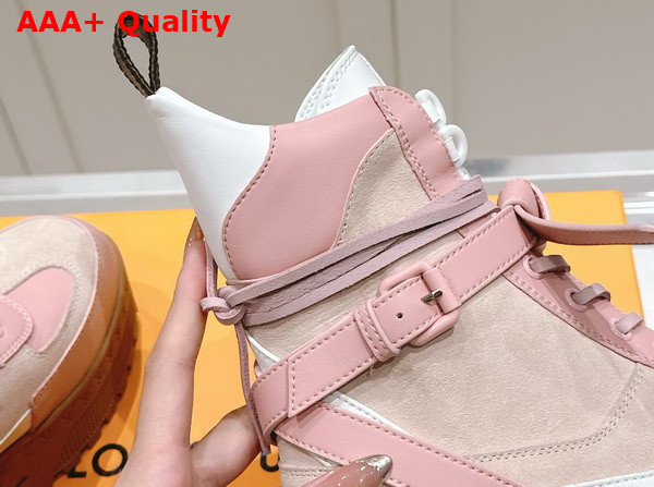 Louis Vuitton Laureate Platform Desert Boot in White and Pink Suede and Plain Calf Leather 1AD23N Replica