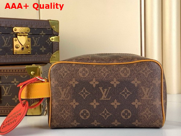 Louis Vuitton Locker Dopp Kit Monogram Dust Coated Canvas M11765 Replica