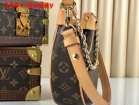 Louis Vuitton Loop Handbag in Monogram Canvas M81098 Replica