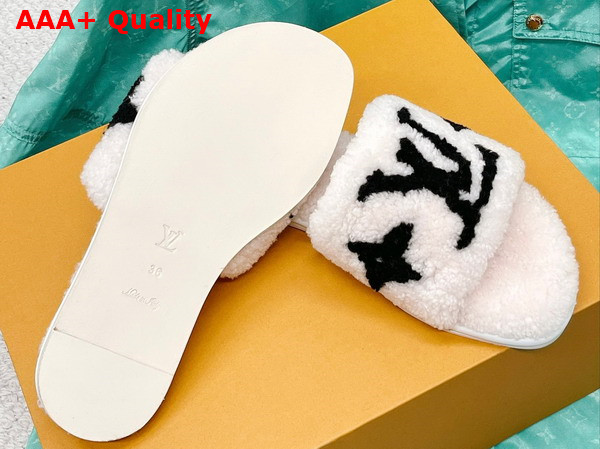 Louis Vuitton Magnetic Flat Mule in Beige Shearling Replica