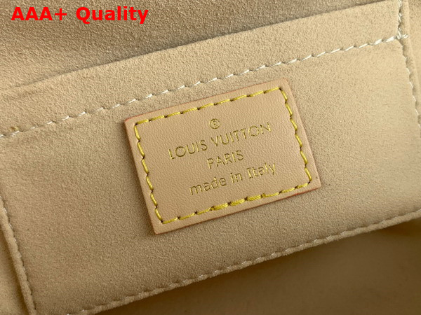 Louis Vuitton Monogram Clutch Monogram Canvas with Natural Calfskin Trim and Gold Color Hardware M46544 Replica