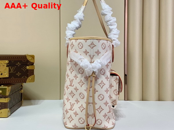 Louis Vuitton Neverfull MM Tote Bag in Beige Monogram Coated Canvas M20921 Replica