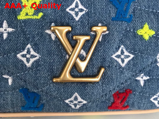 Louis Vuitton New Wave Chain Pochette Blue Embroidered Monogram Denim M67531 Replica