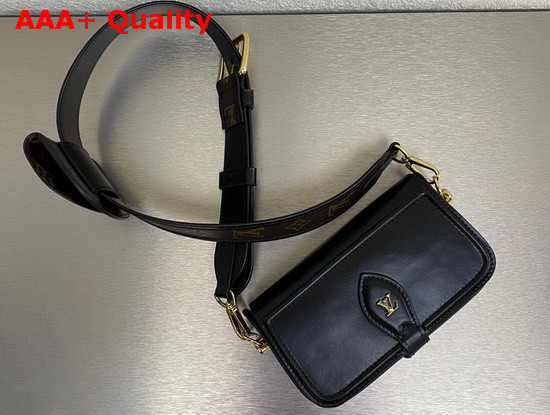 Louis Vuitton Officier Pouch in Black Cowhide Leather M69841 Replica