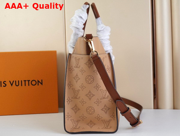 Louis Vuitton On My Side MM Tote Bag Arizona Beige Calf Leather and Perforated Calf Leather M20633 Replica