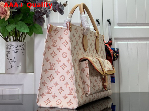 Louis Vuitton Onthego MM Tote Bag in Beige Monogram Coated Canvas Replica