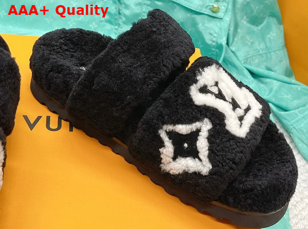 Louis Vuitton Paseo Flat Comfort Mule Noir Shearling 1AACR8 Replica