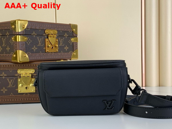 Louis Vuitton Pilot Wearable Wallet in Black Cowhide Leather M83563 Replica