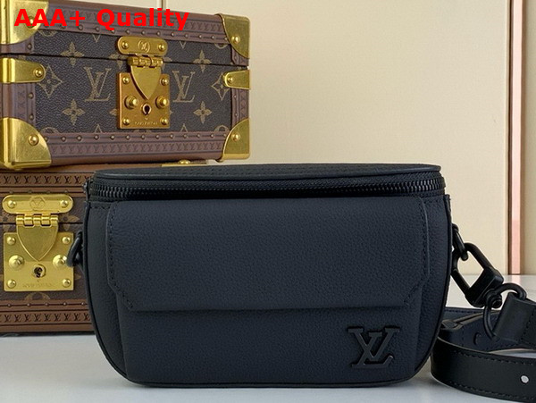 Louis Vuitton Pilot Wearable Wallet in Black Cowhide Leather M83563 Replica