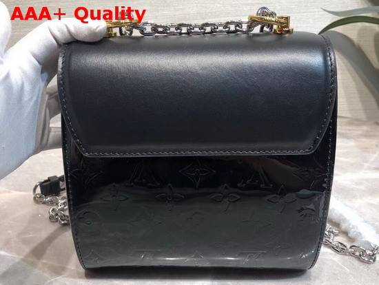 Louis Vuitton Pochette Twist Black Monogram Vernis Patent Leather Contrasts with a Smooth Calfskin Flap M90366 Replica