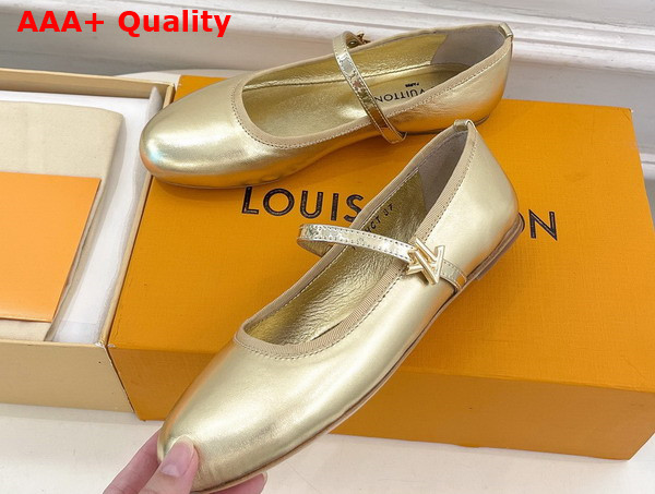 Louis Vuitton Romy Flat Ballerina in Gold Metallic Lambskin 1ACULI Replica