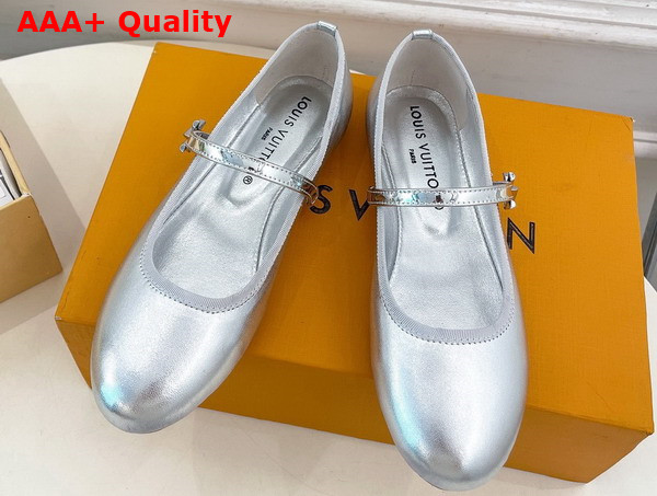 Louis Vuitton Romy Flat Ballerina in Silver Metallic Lambskin 1ACUME Replica