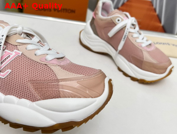 Louis Vuitton Run 55 Sneaker Beige Mix of Materials 1ABVMW Replica