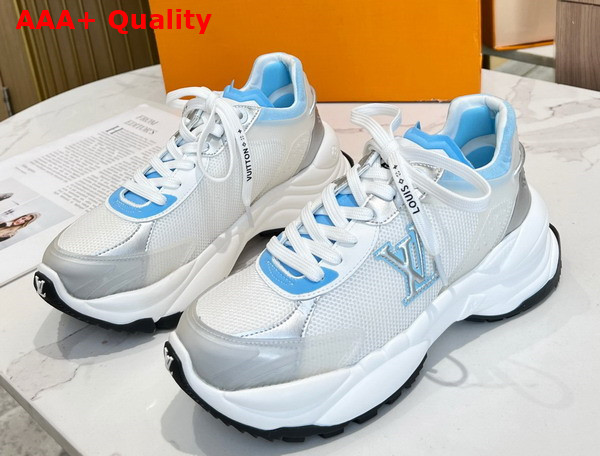 Louis Vuitton Run 55 Sneaker Bleu Clair Mix of Materials 1ABVIU Replica