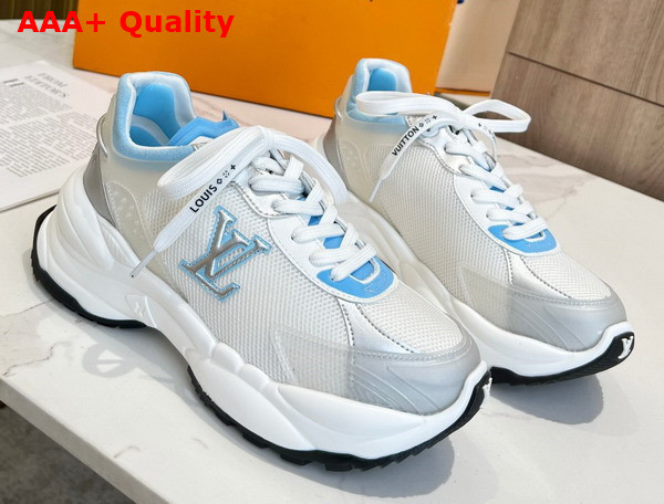 Louis Vuitton Run 55 Sneaker Bleu Clair Mix of Materials 1ABVIU Replica