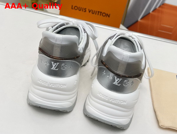 Louis Vuitton Run 55 Sneaker Gray Mix of Material 1ABVJ4 Replica