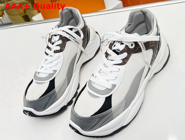 Louis Vuitton Run 55 Sneaker White Mix of Materials 1AASDF Replica