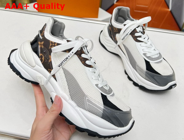 Louis Vuitton Run 55 Sneaker White Mix of Materials 1AASDF Replica