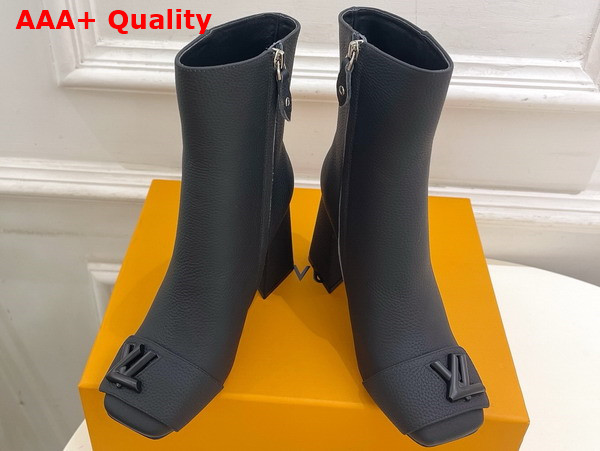 Louis Vuitton Shake Ankle Boot in Black Mat Grained Calf Leather 1ADAVM Replica