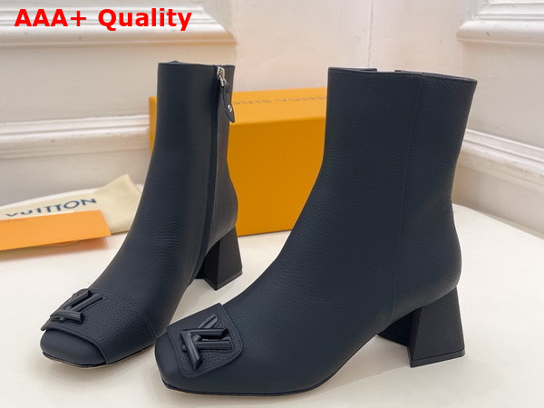 Louis Vuitton Shake Ankle Boot in Black Mat Grained Calf Leather 1ADAVM Replica