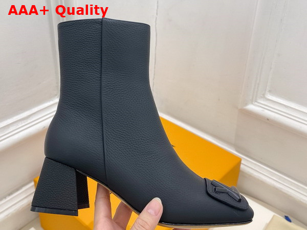 Louis Vuitton Shake Ankle Boot in Black Mat Grained Calf Leather 1ADAVM Replica